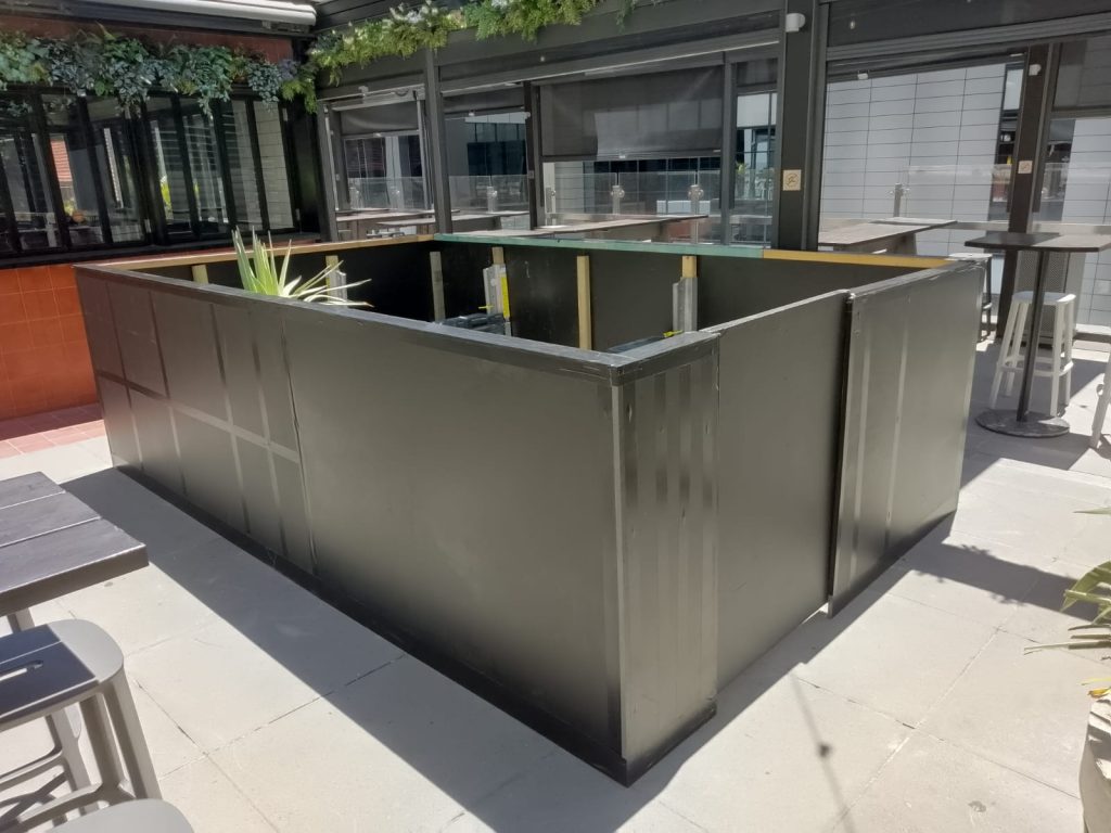 crowd rated barrier wa
